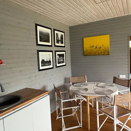 Chalet B-house